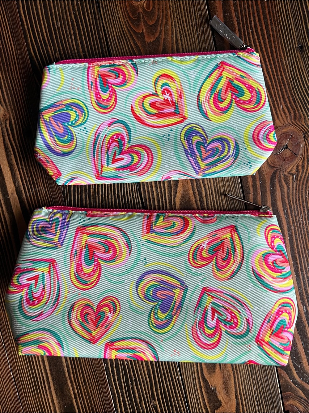 Clinique cosmetic bags x2 matching hearts pink makeup pens NWOT